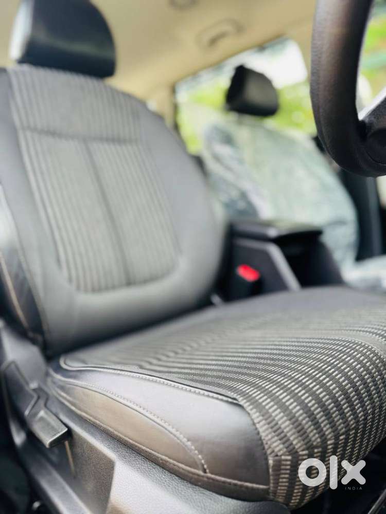 Kia Carens 1.4 Prestige Plus Turbo Dct 7 Str, 2022, Petrol