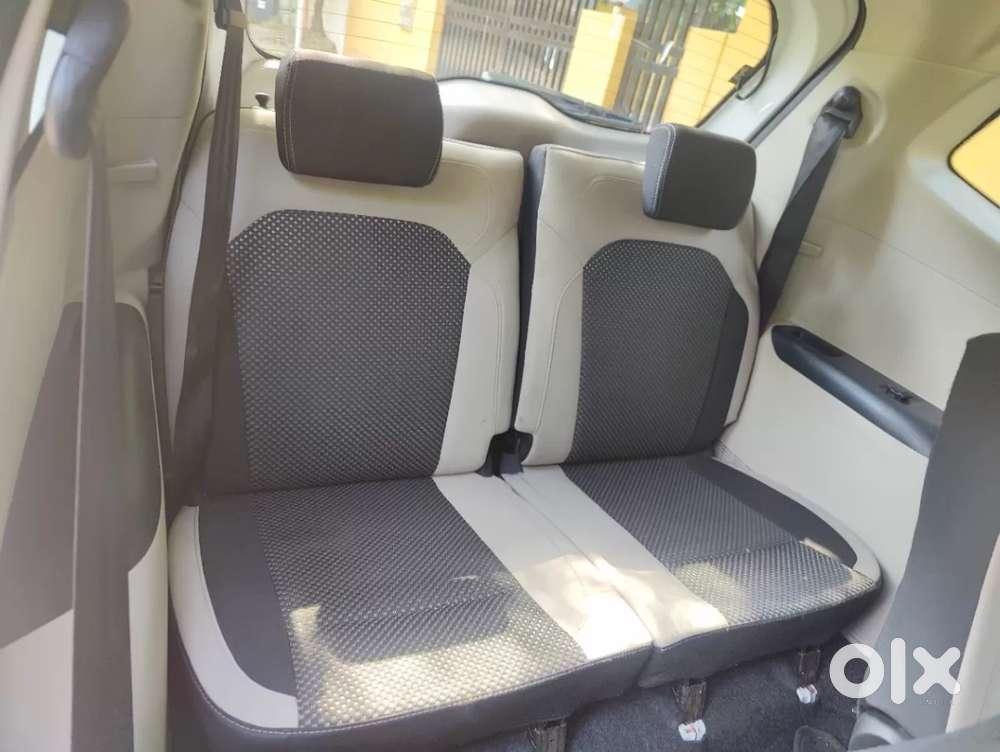 Renault Triber Rxz Easy-r Amt Dual Tone, 2023, Petrol