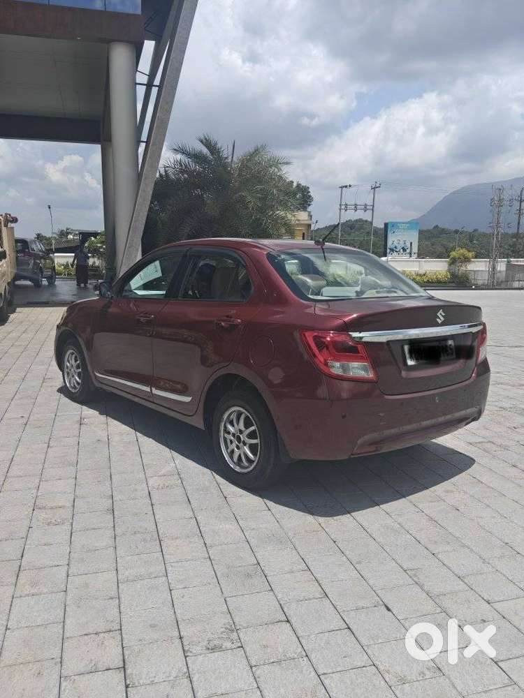 Maruti Suzuki Swift Dzire Vxi(o) Mt, 2017, Petrol