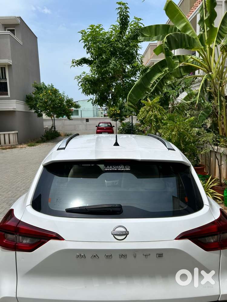 Nissan Magnite Xv Petrol 2021 - Impeccably Maintained