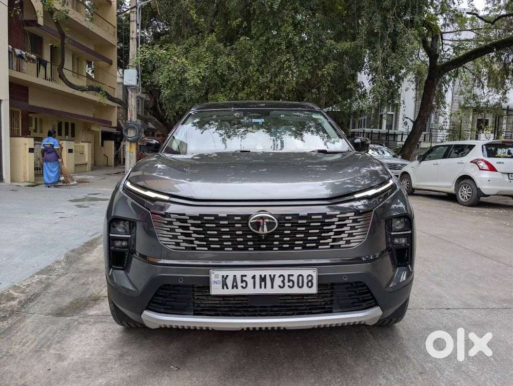 Tata Safari Accomplished X Plus 7 Str Stealth Edition At, 2025, Dies..