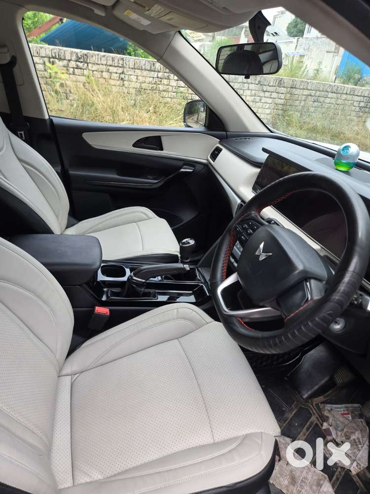 Mahindra Xuv700 2.2 Ax 5 Diesel Mt 7 Str, 2023, Diesel