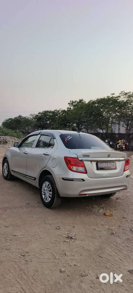 Maruti Suzuki Swift Dzire Vxi Optional, 2017, Petrol