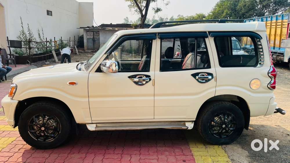 Mahindra Scorpio 2012 Diesel Well Maintained