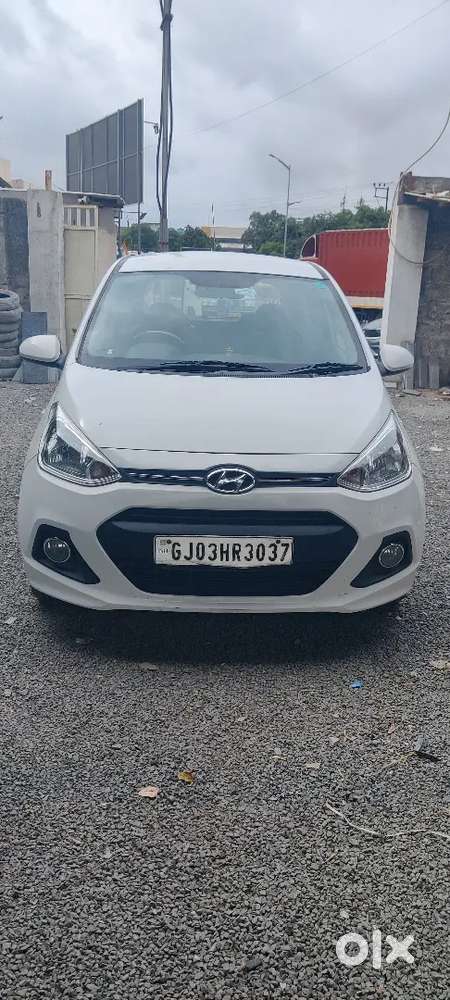 Hyundai Grand I10 Magna 2015 Car