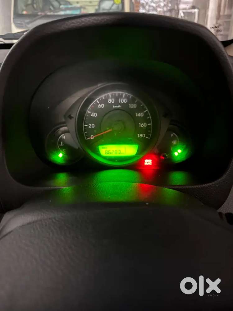 Hyundai Eon 2012 Petrol Well Maintained And In Very Good Condition.