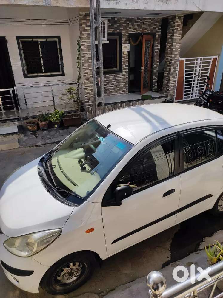 Hyundai I10 2010 Cng & Petrol Well Maintained Car