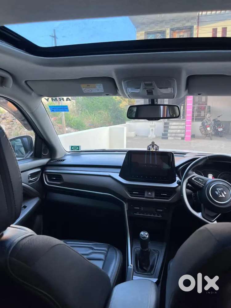 Maruti Suzuki Brezza Zxi Plus 2024