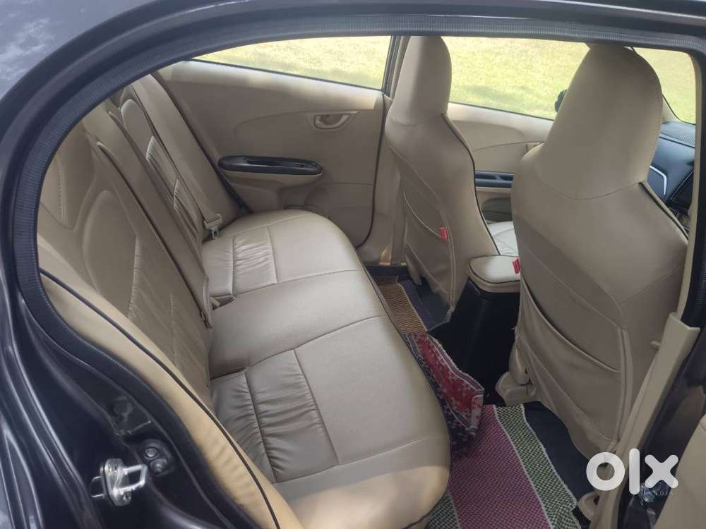 Honda Amaze Privilege Edition (2017)  36k Km  Full Honda Service His