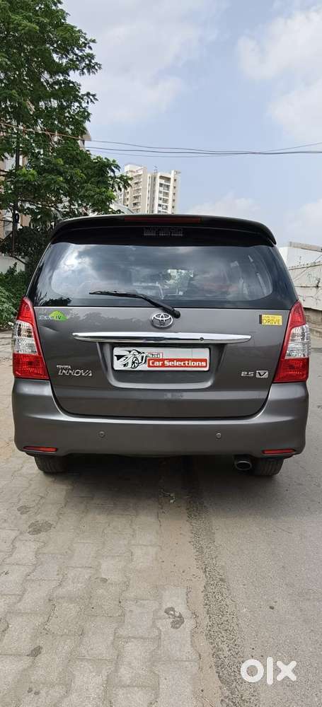 Toyota Innova 2.5 V 7 Str, 2011, Diesel