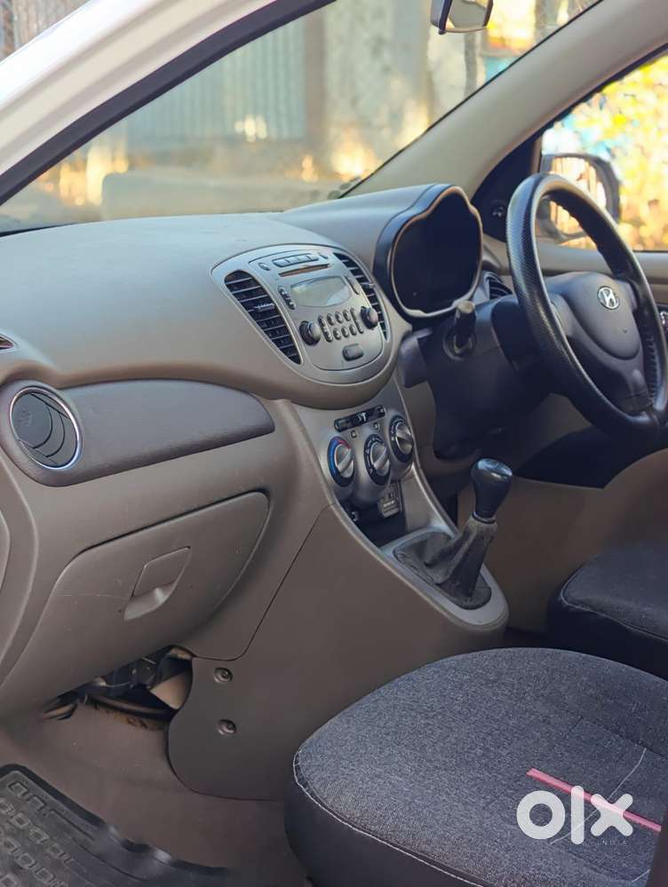 Hyundai I10 Sportz, 2014, Petrol