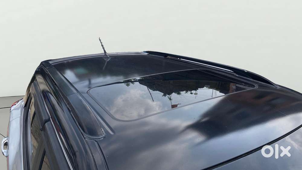 Mahindra Xuv300 W8 Option, 2019, Petrol