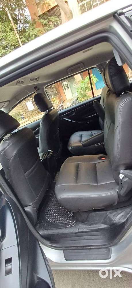 Toyota Innova Crysta 2.4 G Mt, 2025, Diesel