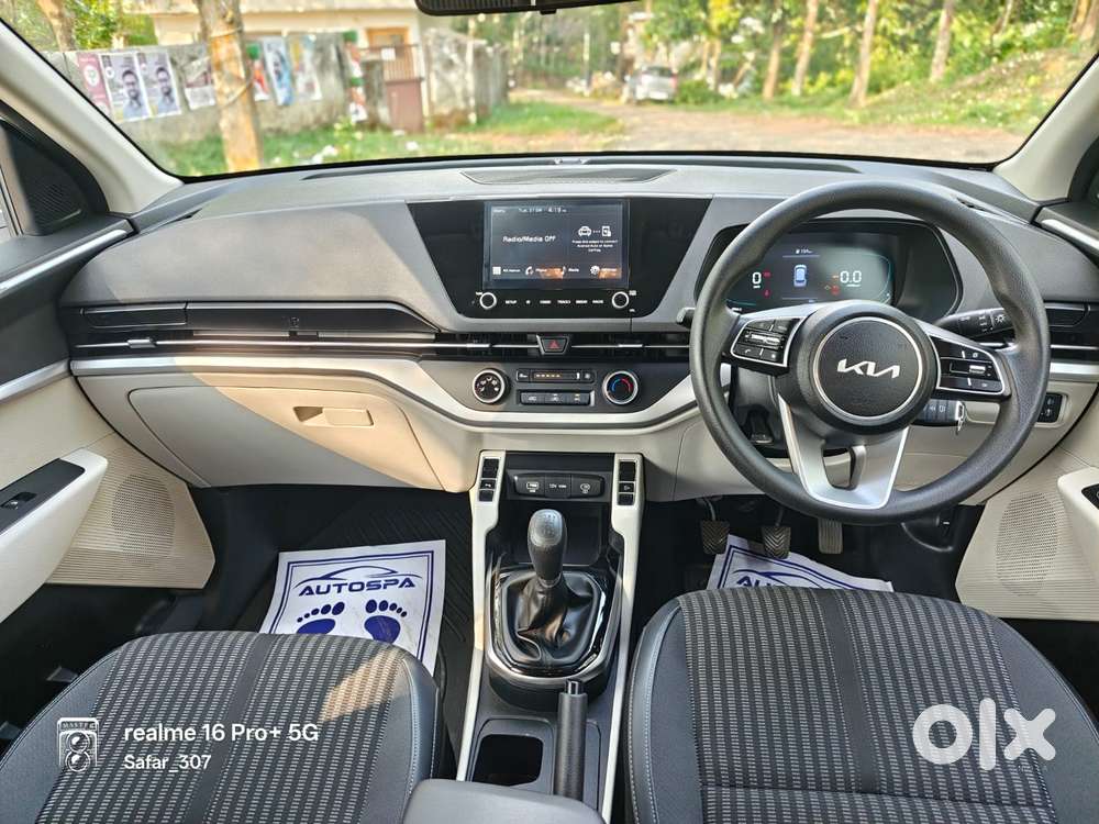 Kia Carens 1.5 Prestige 7 Str, 2022, Petrol