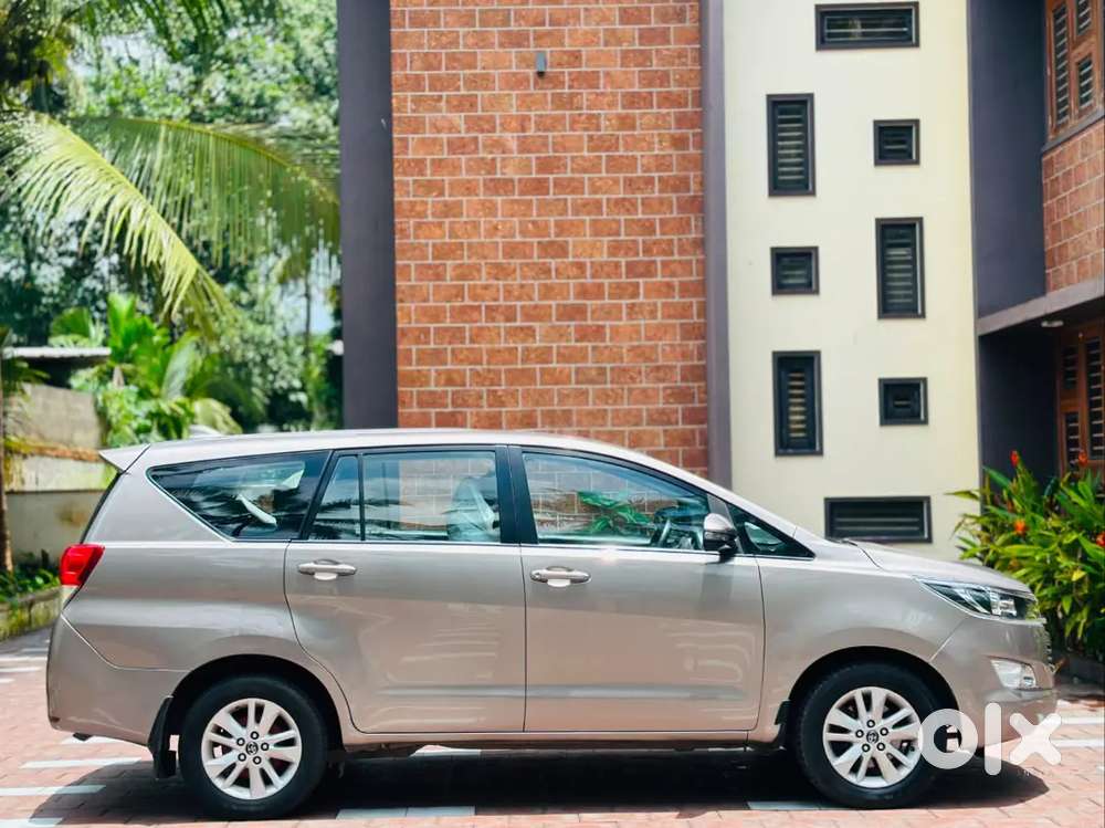 Toyota Innova Crysta 2018