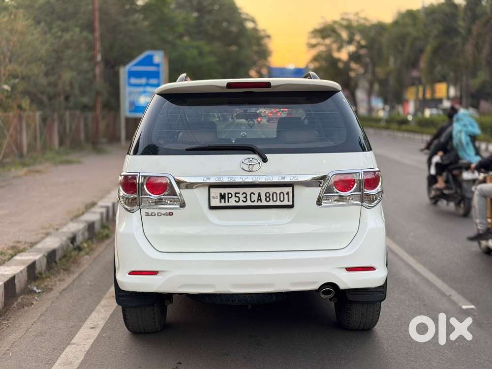 Toyota Fortuner 2011-2016 4x2 Manual, 2013, Diesel