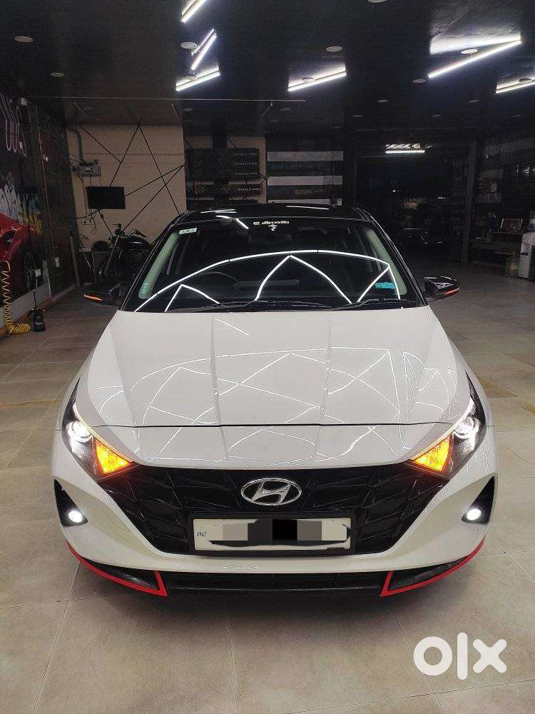 Hyundai I20 Asta (o) 1.2 Mt, 2023, Petrol