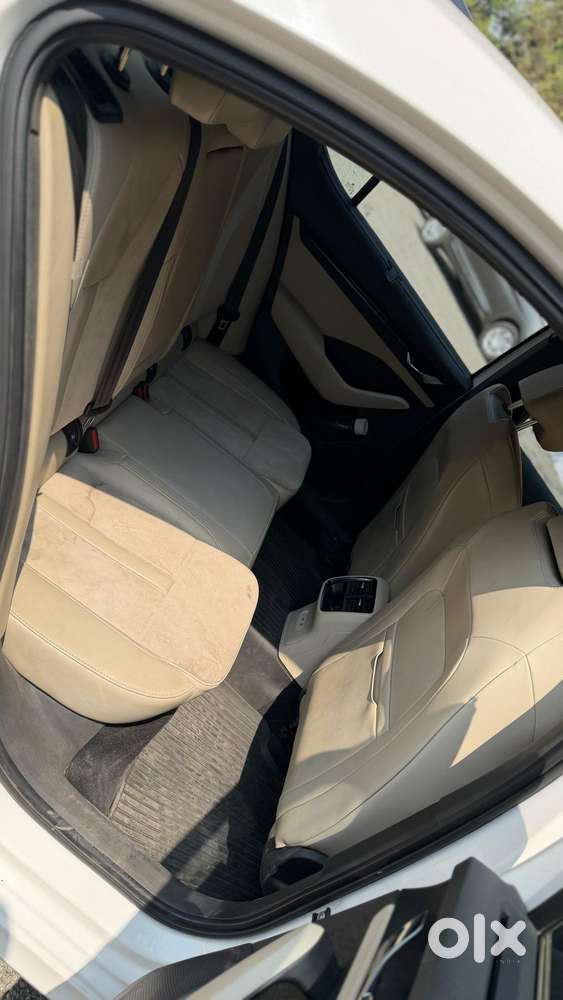 Skoda Octavia Facelift Essence, 2023, Petrol