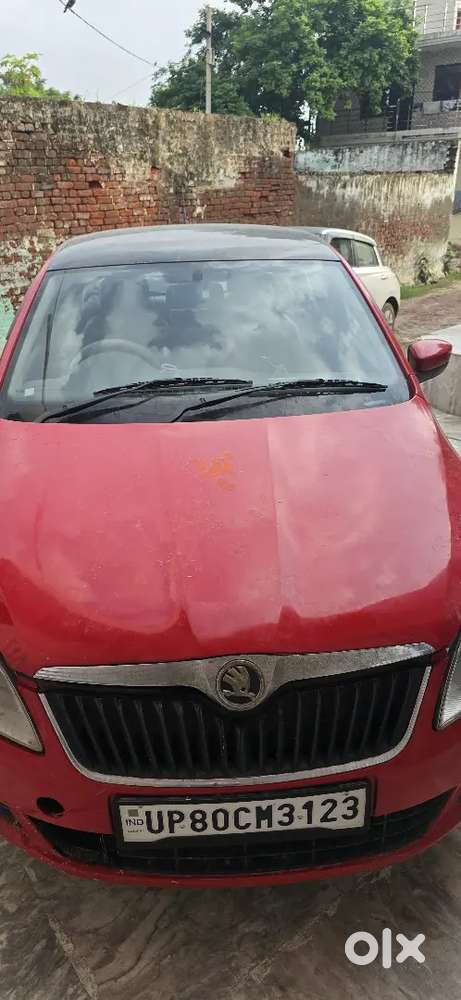 Skoda Rapid Elegance 2013 Car