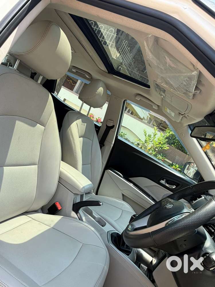 Mahindra Xuv300 W8 Option Diesel, 2022, Diesel