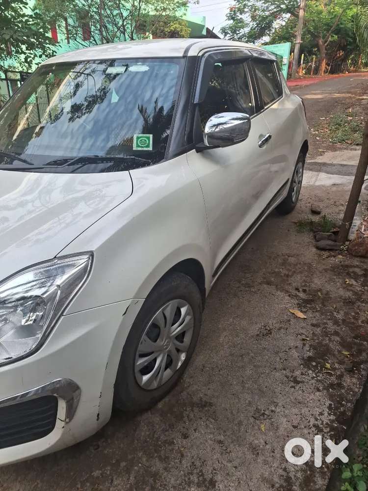Maruti Suzuki Swift 2020 Petrol 33000 Km Driven Vxi  Amt