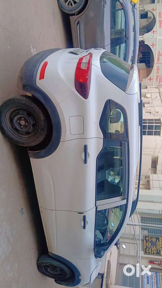 Renault Triber Petrol/cng  2022 Model