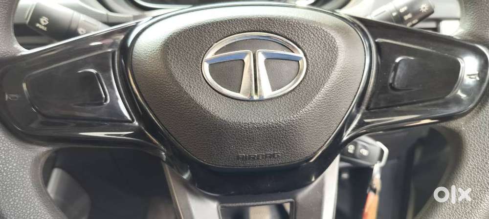 Tata Nexon 1.5 Revotorq Xm (s), 2022, Diesel