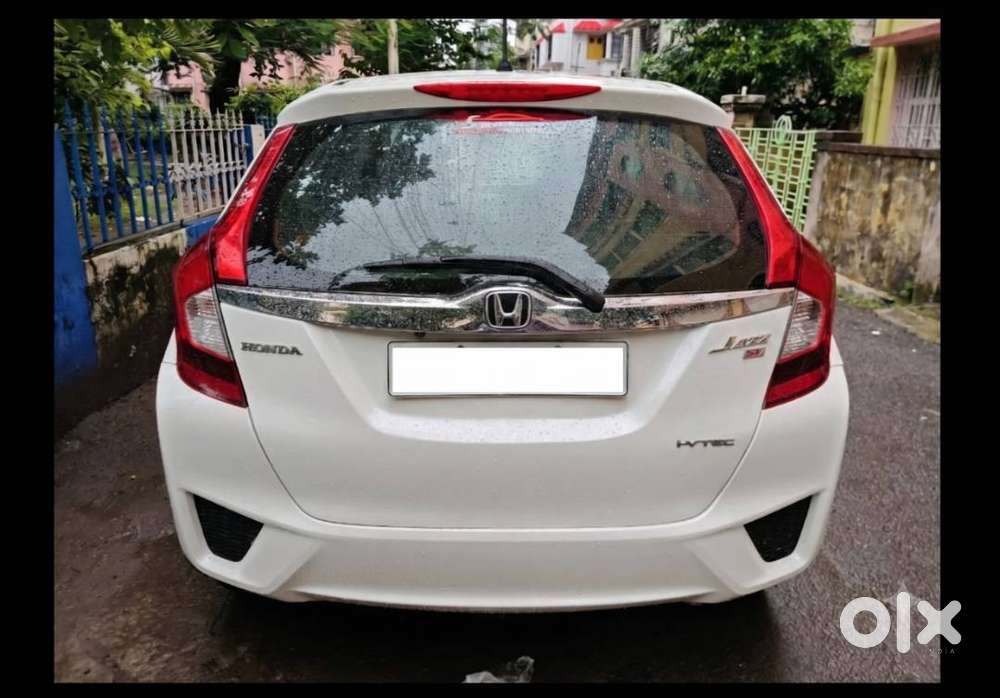 Jazz Sv 1.2 I-vtec With Full Service Record With All Genuine Parts