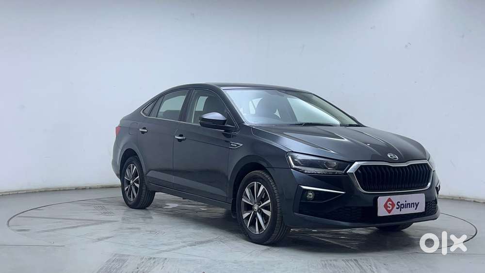 Skoda Slavia Style 1.0l Tsi Mt, 2023, Petrol