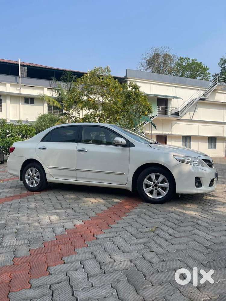 Toyota Corolla Altis 2011 Diesel Well Maintained