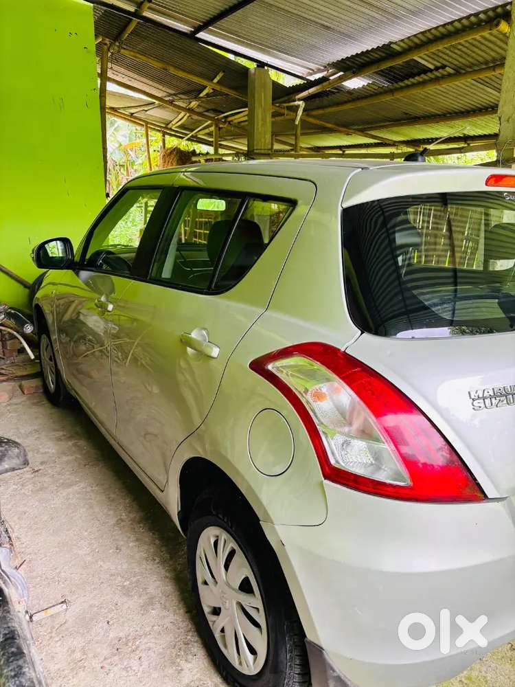 Maruti Suzuki Swift 1.2 Vxi 2017