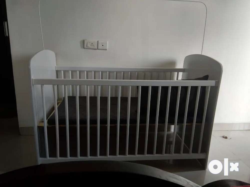 Pepperfry baby crib best sale