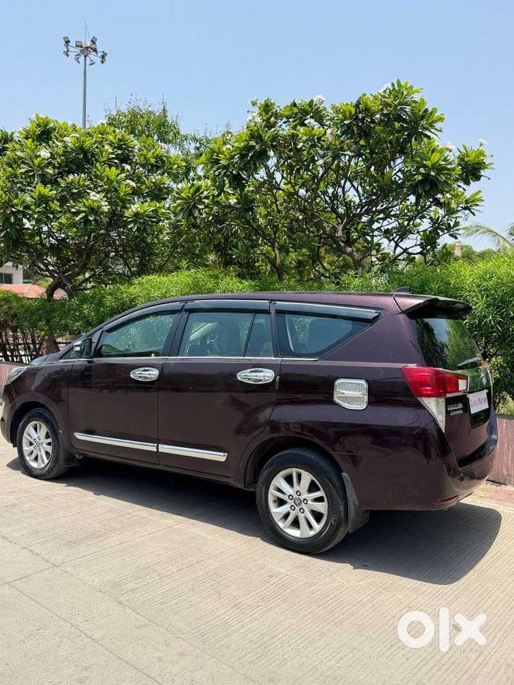 Toyota Innova Crysta 2.4 G Mt, 2017, Diesel