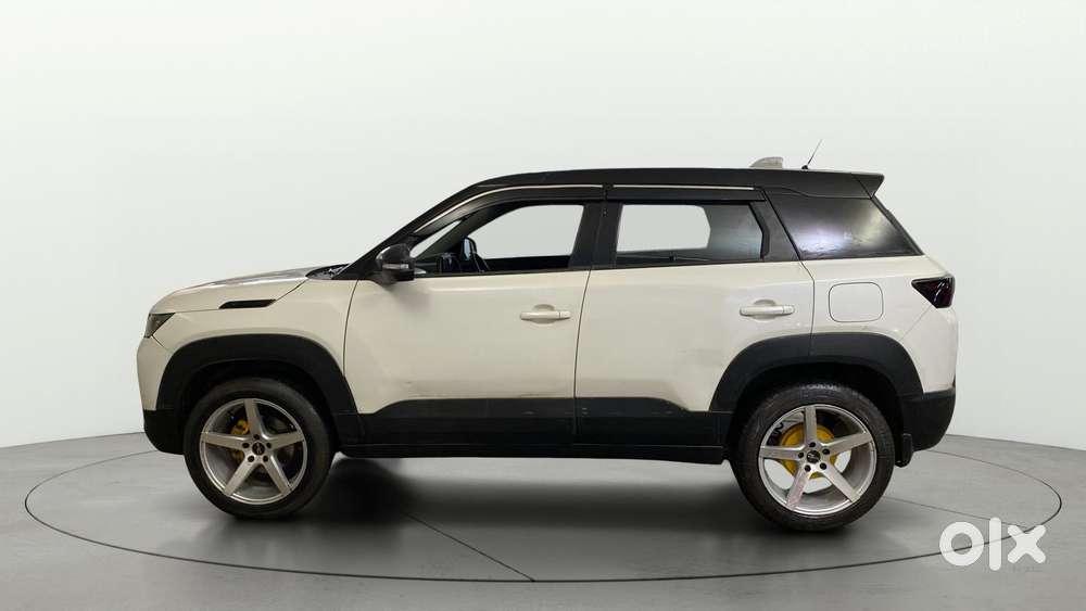 Maruti Suzuki Vitara Brezza 1.5 Vxi At, 2023, Petrol