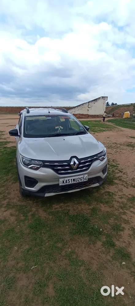 Renault Triber 1.0 Rxt 2023 Loan Continue 25x15500