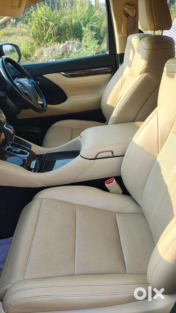 Toyota Vellfire 2021 Petrol Well Maintained