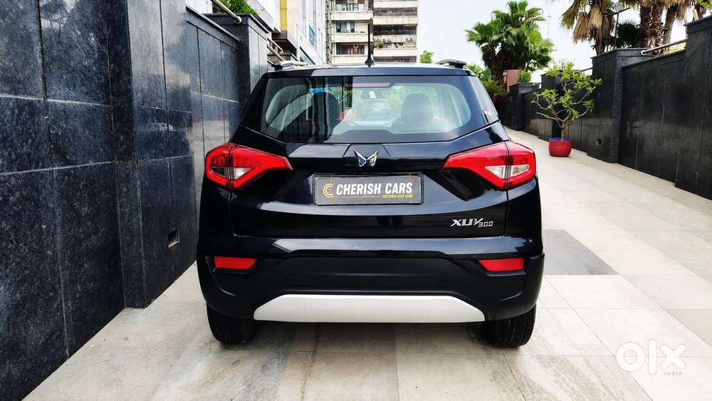 Mahindra Xuv300 W6, 2024, Petrol