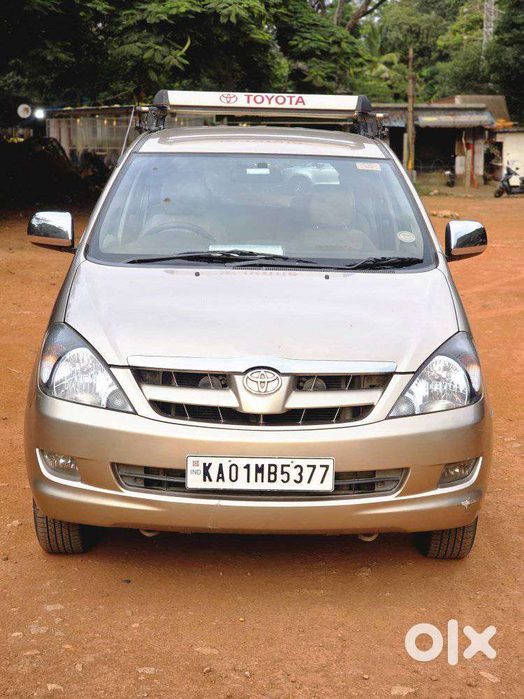 Toyota Innova 2.5 Vx 8 Str Bs-iii, 2006, Diesel