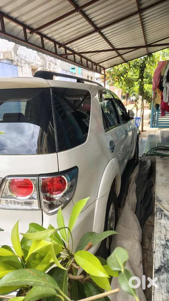 Toyota Fortuner 2012