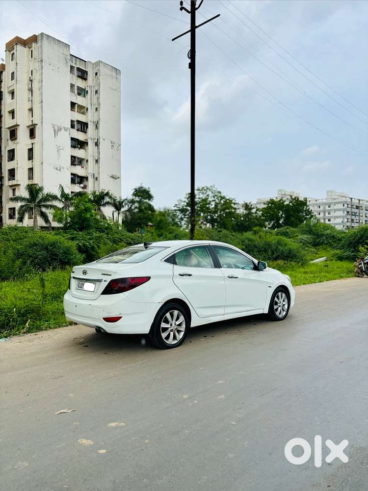 Hyundai Verna Crdi Diesel – 2012  White  Excellent Condition