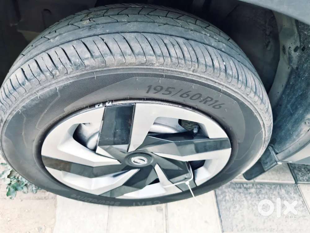 Nissan Magnite 2023 1.0 L Xe Petrol