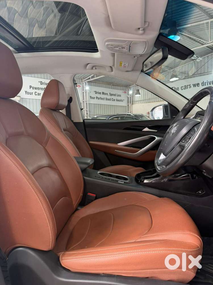 Mg Hector Plus Sharp Pro 1.5 Turbo Petrol Cvt 6 Str Dual Tone, 2021,..