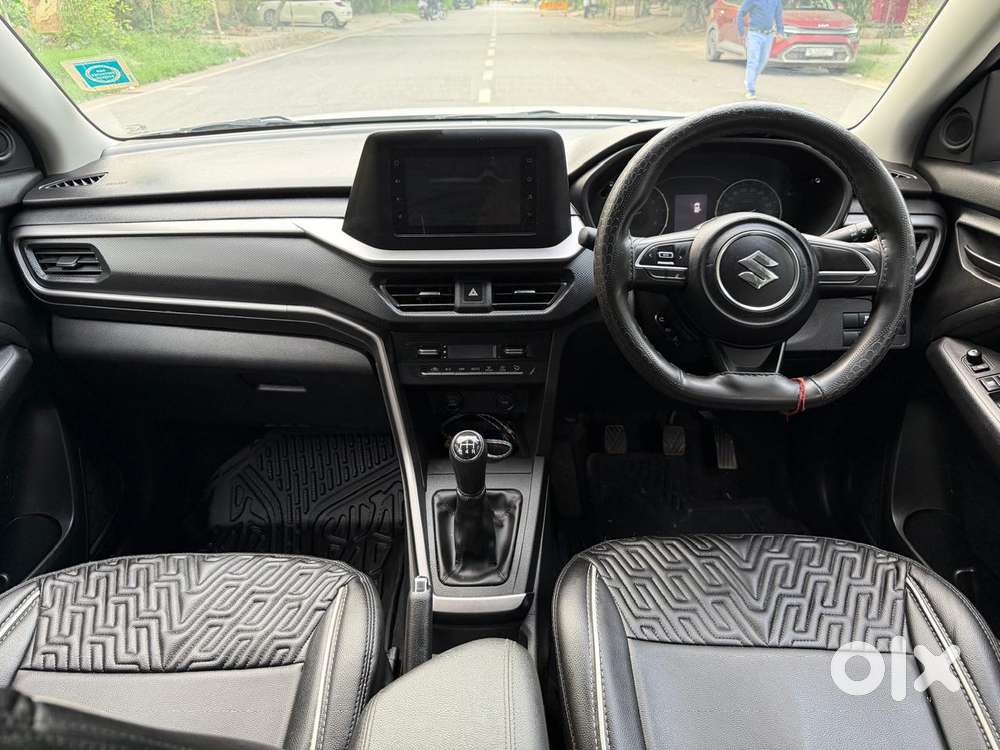 Maruti Suzuki Brezza 1.5 Vxi Smart Hybrid, 2023, Petrol