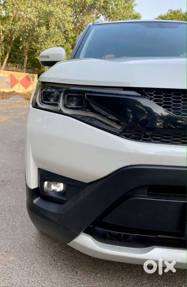 Maruti Suzuki Brezza 1.5 Zxi Smart Hybrid, 2022, Petrol
