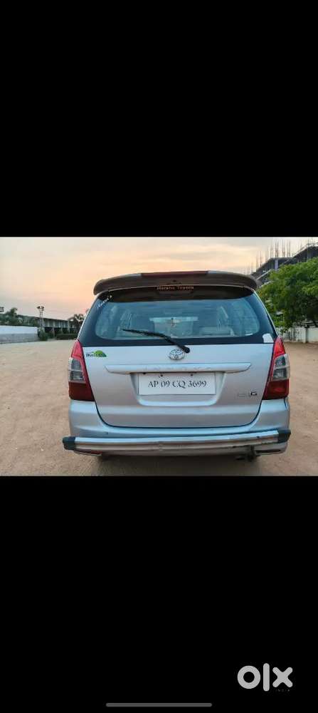 Toyota Innova 2012 Diesel 195000 Km Driven
