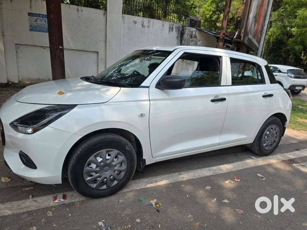 Maruti Suzuki Swift 1.2 Lxi (o), 2025, Petrol