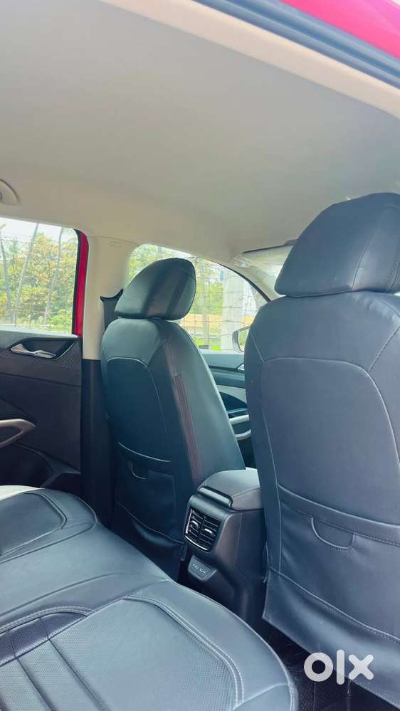 Skoda Kylaq Signature At, 2025, Petrol