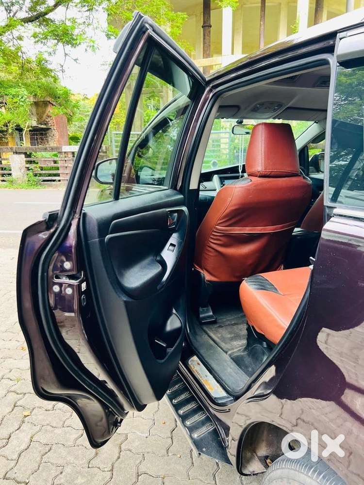 Toyota Innova Crysta Single Owner 2018 Diesel 90000 Km