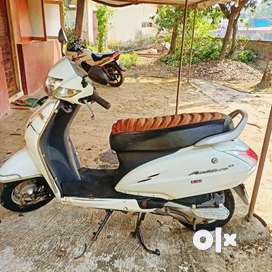 Second hand scooty in low price hot sale