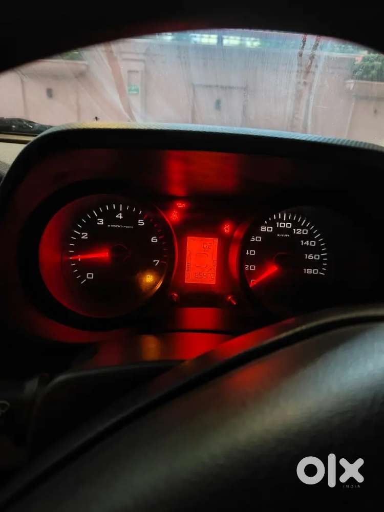 Mahindra Tuv 300 2016